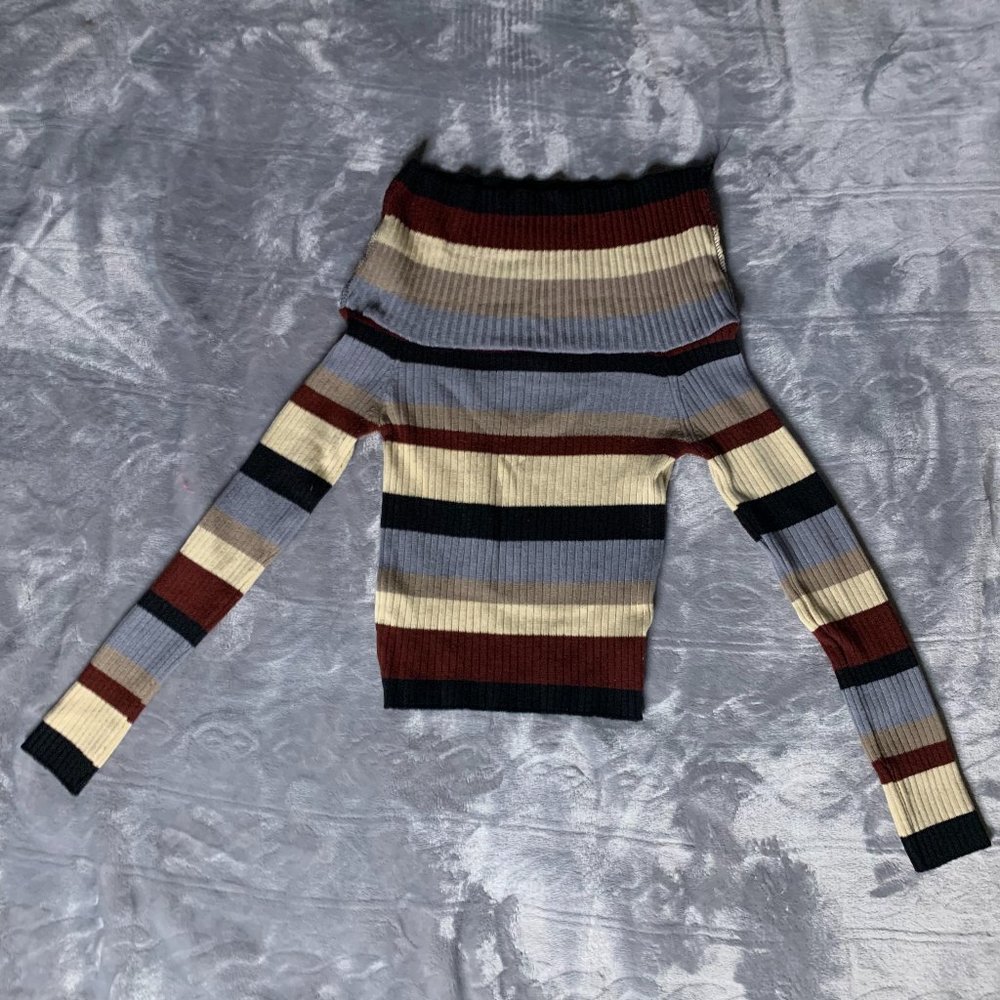 Debut Horizonal Striped Off the Shoulder Sweater